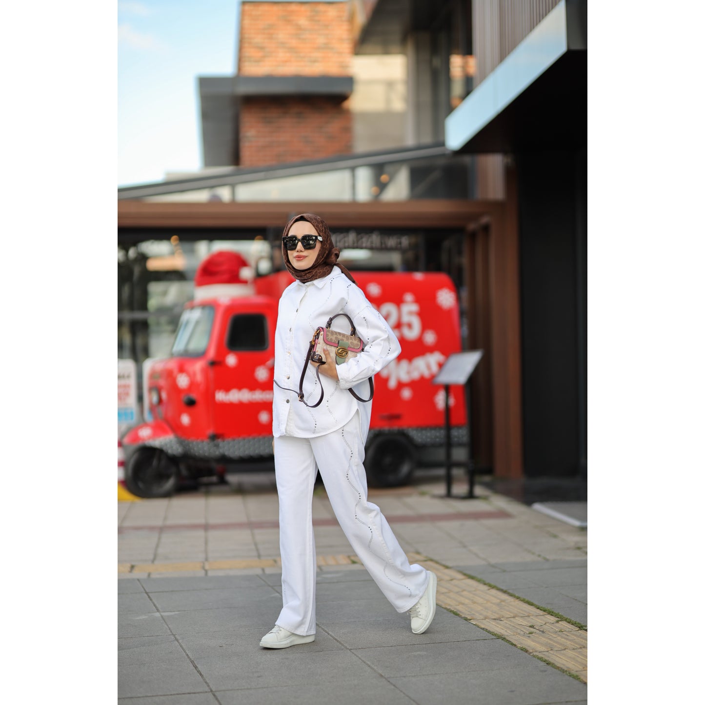 Dora Takım Beyaz